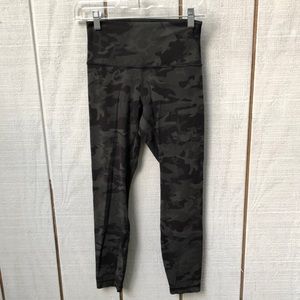 Lululemon Align High-Rise Crop 21"